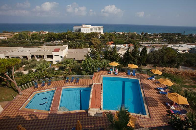 Hotel Oasis Beach (Adults Only) أنِساراس المظهر الخارجي الصورة
