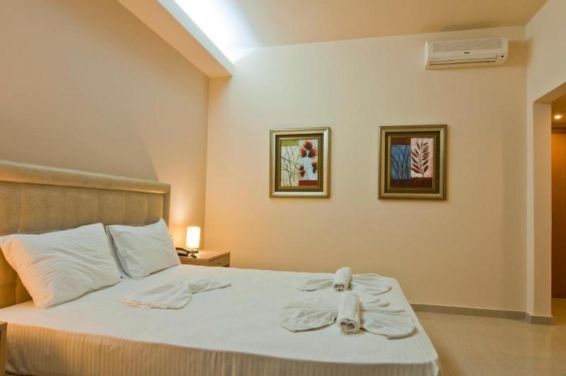 Hotel Oasis Beach (Adults Only) أنِساراس المظهر الخارجي الصورة